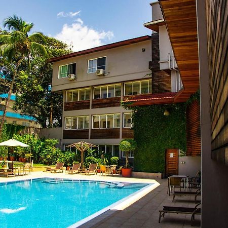 Mamba Point Hotel 몬로비아 외부 사진