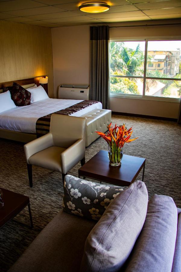 Mamba Point Hotel 몬로비아 외부 사진
