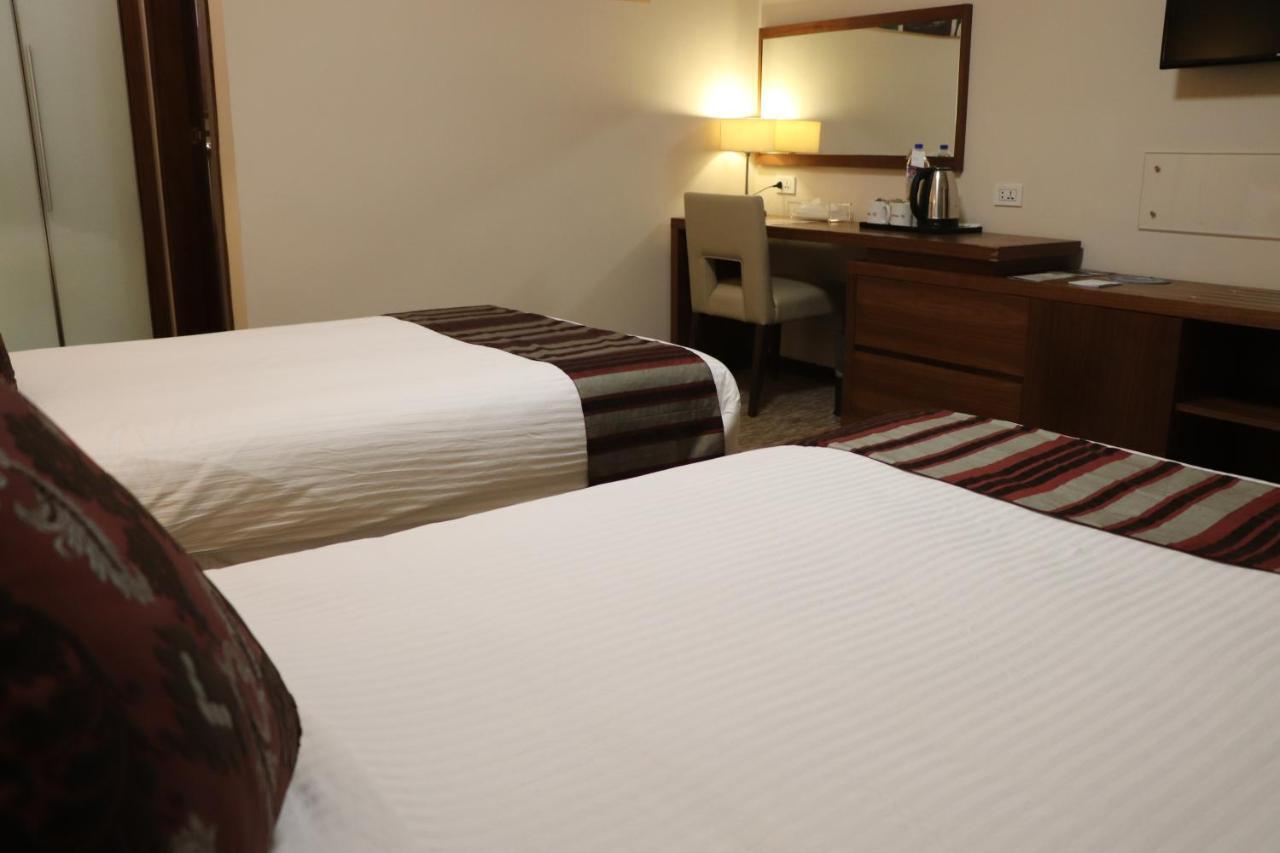 Mamba Point Hotel 몬로비아 외부 사진