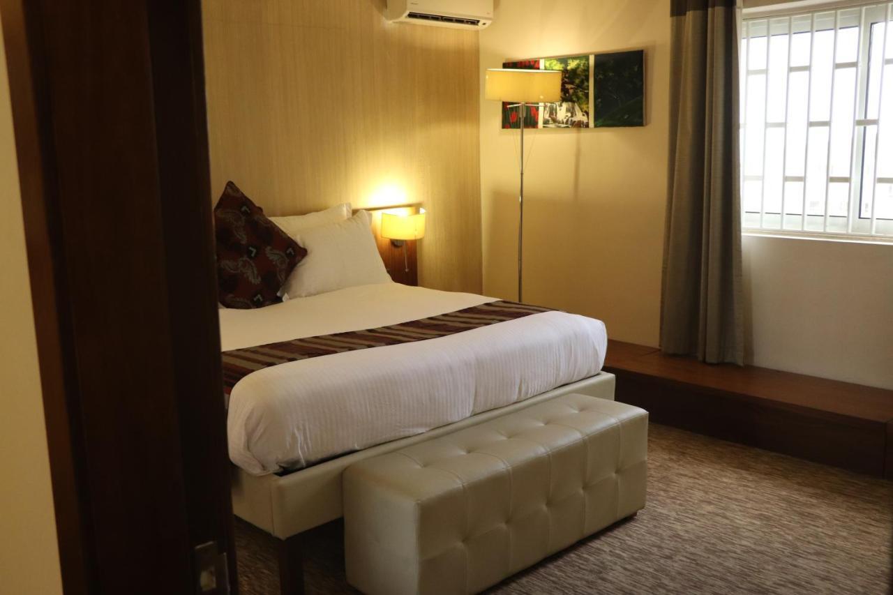 Mamba Point Hotel 몬로비아 외부 사진